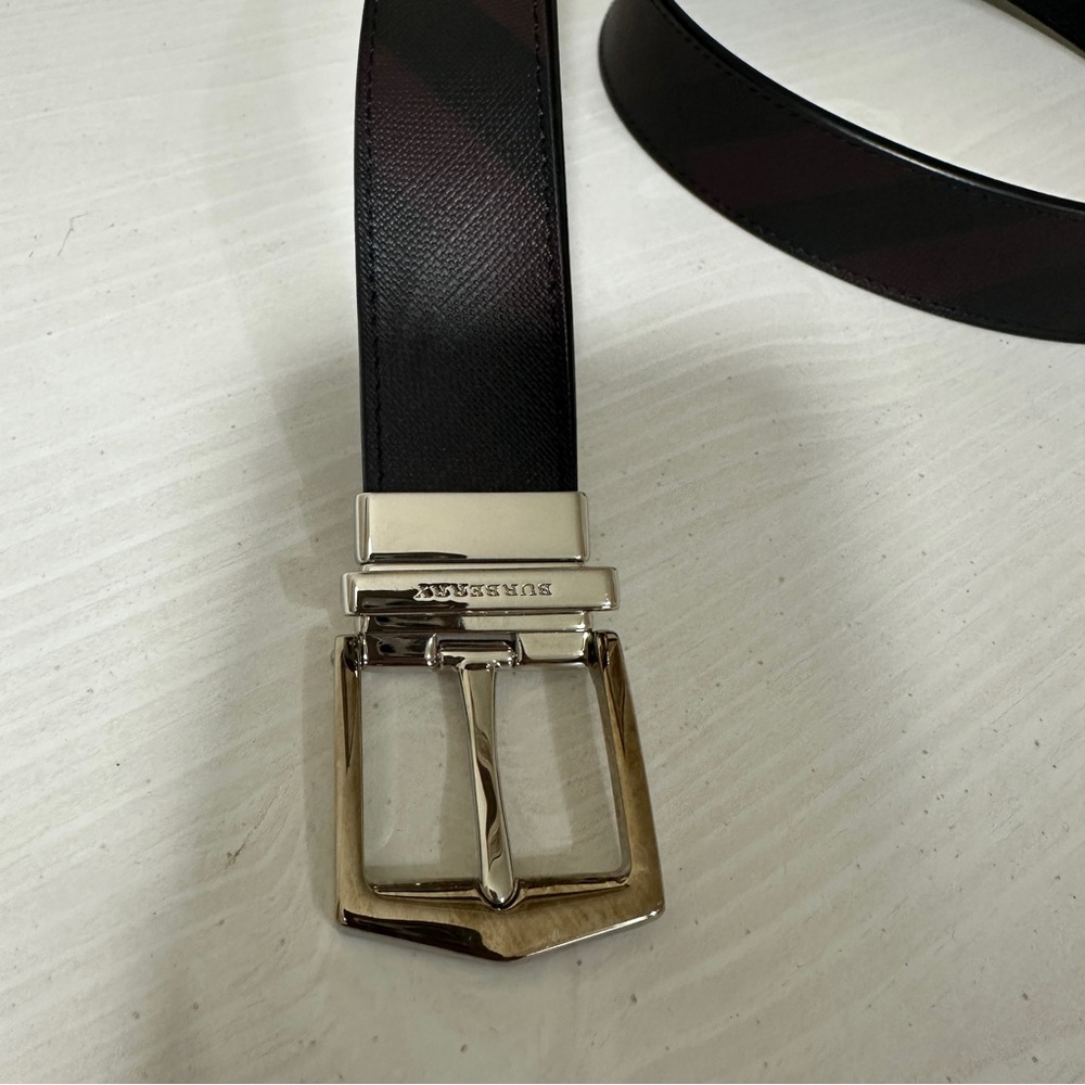 Burberry REVERSIBLE LONDON CHECK AND LEATHER BELT - Picture 7 of 14